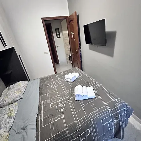 Realty Company Arenula * Rome